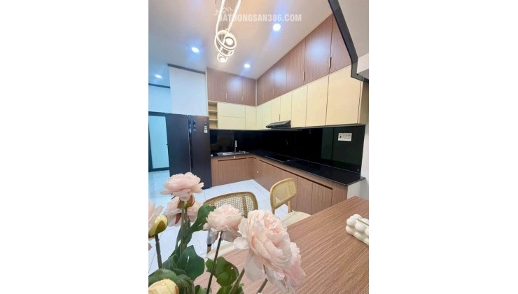 Cần bán nhà 1 trêt 1 lầu có sổ hồng riêng tại Thủ Dầu Một, Bình Dương