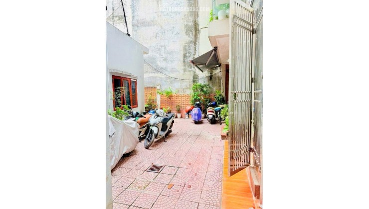 SIÊU PHẨM- BA ĐÌNH gần ngay Lăng Bác 40m chỉ 2xx/m