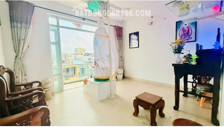 BÁN NHÀ MẶT TIỀN SỐ 1 CŨ, DT : 122/138M3, 4 TẦNG, 6 PHÒNG, CHỈ 19 TỶ TL.