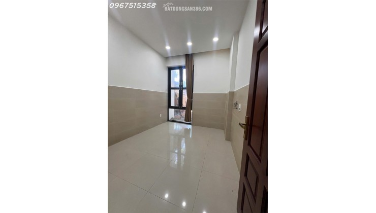 BÁN NHÀ 15M MẶT TIỀN- TRUNG TÂM VĨNH PHƯỚC -SẴN 10 PHÒNG TRỌ, DÒNG TIỀN 30TR/THÁNG