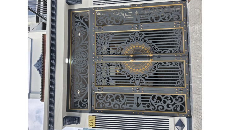 CHÍNH CHỦ CẦN BÁN NHÀ MẶT TIỀN 80M² TÂN XUÂN, SHR , 5.2 TỶ. LH:0909635789.