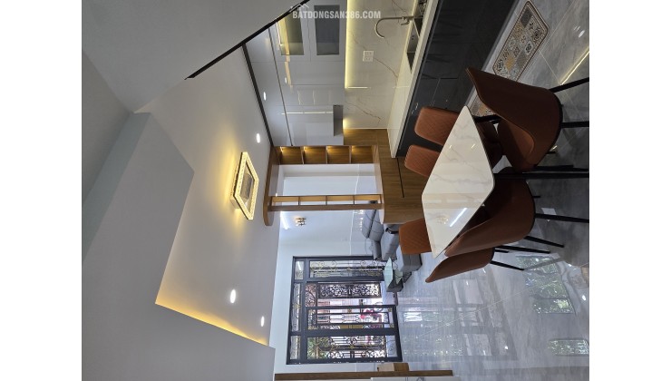 CHÍNH CHỦ CẦN BÁN NHÀ MẶT TIỀN 80M² TÂN XUÂN, SHR , 5.2 TỶ. LH:0909635789.