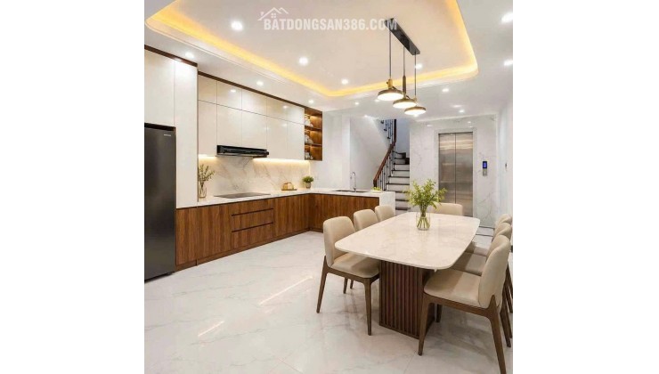 Văn cao - Ba đình - 13 tỷ Ngõ rộng 4m, ô tô 7 chỗ qua nhà, ngõ thông