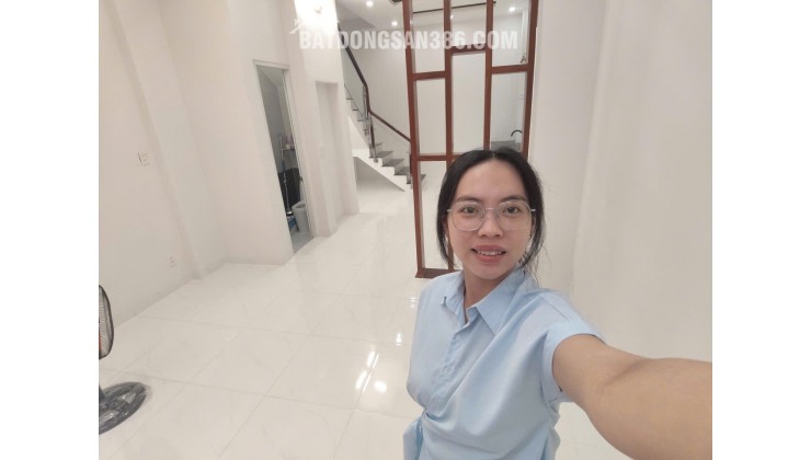 Nhà 3 tầng BTCT tại Phú Thọ Hòa Tân Phú - ngay khu Chợ Vải chỉ 4.x Đ