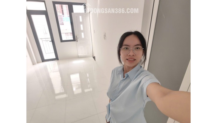 Nhà 3 tầng BTCT tại Phú Thọ Hòa Tân Phú - ngay khu Chợ Vải chỉ 4.x Đ