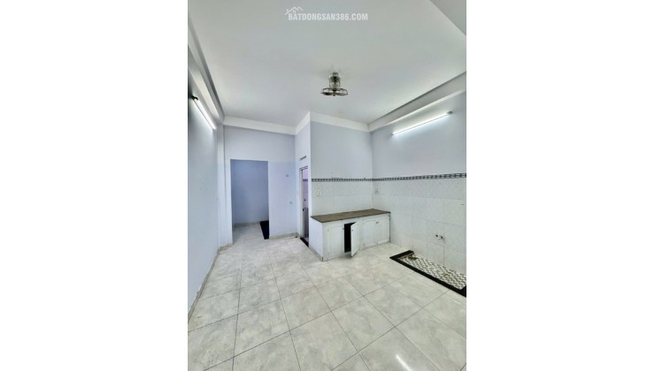 NHÀ BÌNH TÂN GIẢM SỐC 220 TRIỆU - CHỐT NGAY  5tỷ1  
 Vị trí vàng - ngay đường tên lửa