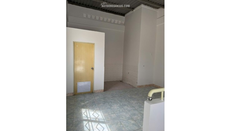 BÁN HOẶC CHO THUÊ NHÀ 2B/5 ĐƯỜNG SỐ 10, PHƯỜNG PHÚ LÂM TP.HCM. LH: 0938358990, 0908535558