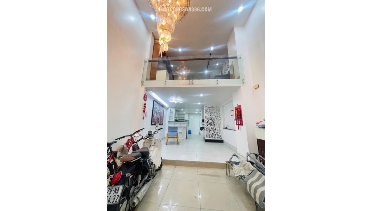 BÁN NHÀ HẺM XE HƠI THÔNG QUAY ĐẦU - CMT8 - Q10 - 4 TẦNG Ở NGAY - 55M2 - 10.2 TỶ