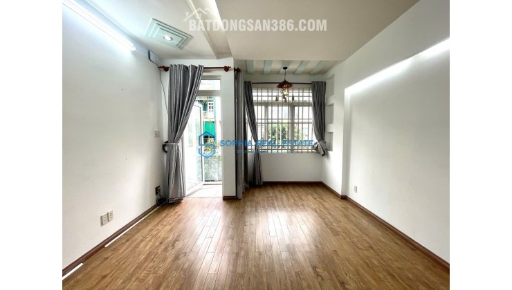 Nhà nguyên căn Bùi Tá Hán, 4PN, sân thượng, giá 32 triệu
