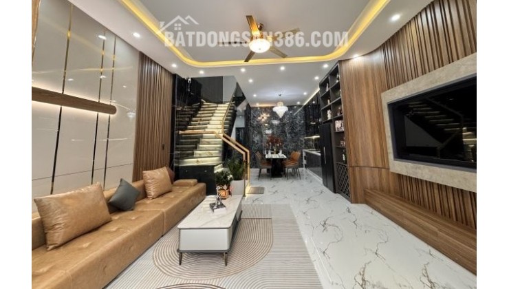 Nhà 3 tầng 3 mê xây mới đường Vũ Miên - sát đường Phạm Hùng