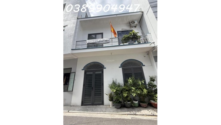 BÁN NHÀ MỚI 2 TẦNG HẺM Ô TÔ ĐƯỜNG NHỰA 5M KHU AT VĨNH HẢI NHA TRANG – CÁCH BẾN XE PHÍA BẮC 150M – DIỆN TÍCH 30M² NGANG 6M CÁCH BIỂN 1,7KM GIÁ 2 TỶ
