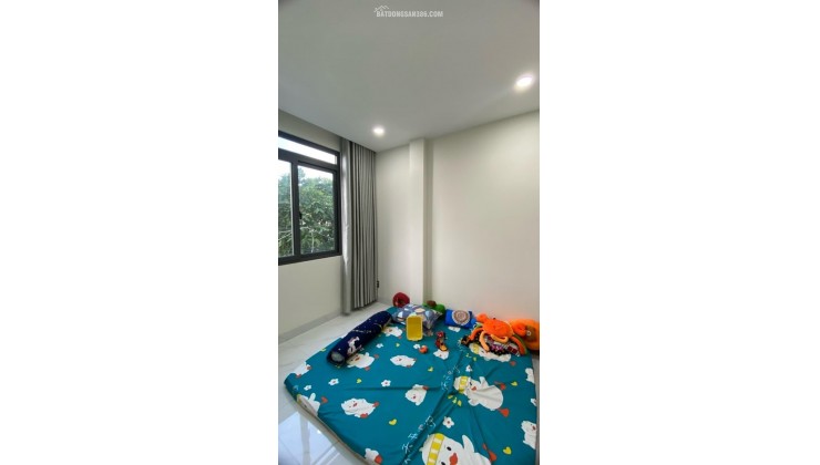 Nhà 3 tầng 54m2, 3PN, 3WC, hẻm 4m sát mặt tiền Phạm Văn Chiêu. Liên hệ ngay