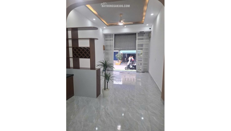 BÁN NHÀ HẺM XE TẢI ĐƯỜNG PHÚ ĐỊNH QUẬN 8 - 60M2 (4X15M) - 3 PHÒNG NGỦ - SỔ HỒNG RIÊNG - GIÁ 5.25 TỶ