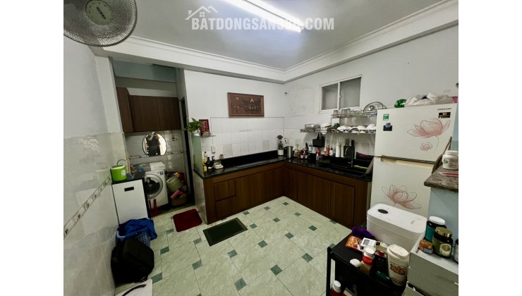 BÁN NHÀ P.1 QUẬN 8 – GẦN CẦU NGUYỄN VĂN CỪ – 3 TẦNG – 52M² – NHỈNH 5 TỶ- LH 0784968131