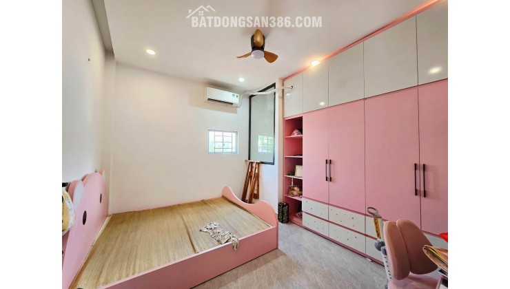 Bán nhà 3 tầng 3 mê kiệt Ô TÔ đường Hoà An 7