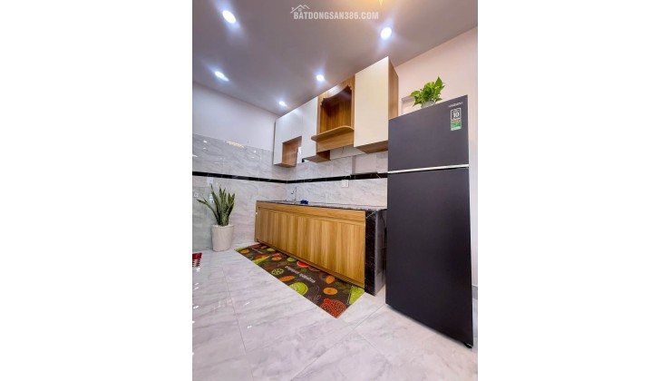 HÀNG HIẾM - NHÀ 2 MẶT KIỆT RẤT THOÁNG - NGUYỄN PHƯỚC NGUYÊN