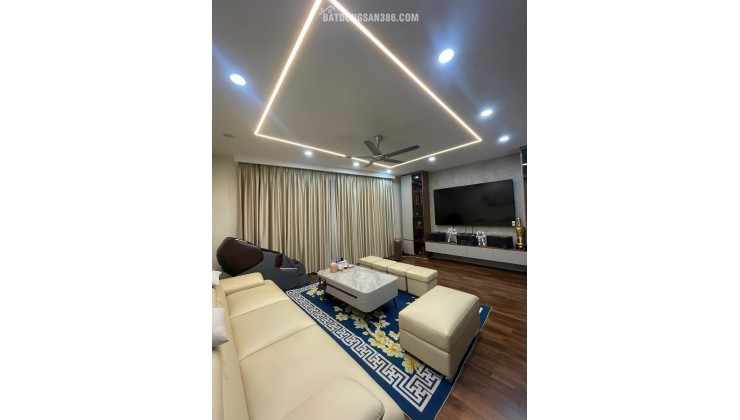 NHÀ 7 TẦNG THANG MÁY FULL NỘI THẤT KINH DOANH PHỐ TRẦN THÁI TÔNG CẦU GIẤY