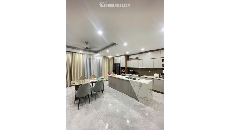 NHÀ 7 TẦNG THANG MÁY FULL NỘI THẤT KINH DOANH PHỐ TRẦN THÁI TÔNG CẦU GIẤY