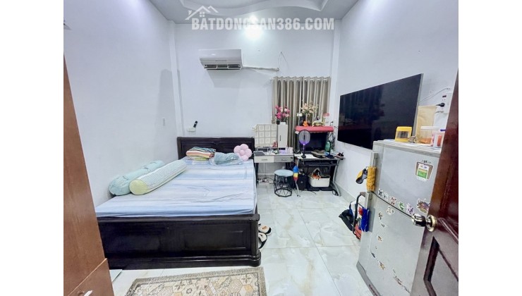 BÁN NHÀ HẺM XE HƠI KIA-TÁM DANH-P.5, Q.8 - 3 TẦNG - 4PN - NHỈNH 6 TỶ - LH 0784968131