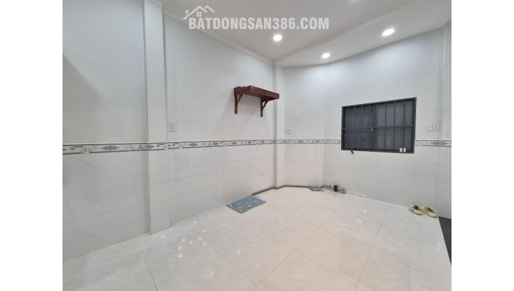 BÁN NHÀ GẦN HẺM XE HƠI - LƯU QUÝ KỲ, HƯNG PHÚ QUẬN 8 -3PN - NHỈNH 4 TỶ- LH 0784968131