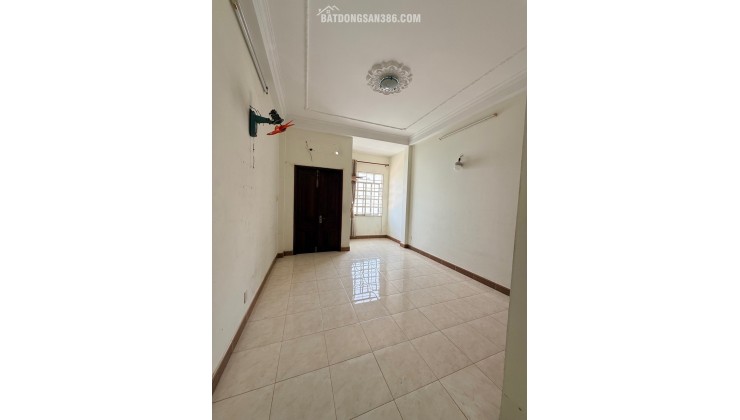 BÁN NHÀ 4 TẦNG HẺM XE HƠI - GÀN CẦU CHÀ VÀ - QUẬN 8 - 4X16 - CHỈ 6.99 TỶ 
- LH 0784968131