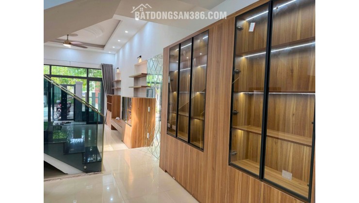NHÀ 2 TẦNG MT ĐƯỜNG LÊ THIỆT – Cách biển 200m
