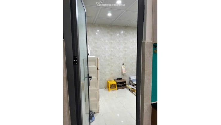 Nhà nhà gác lửng đúc kiệt K69 Hà Huy Tập - Gần đường chính
