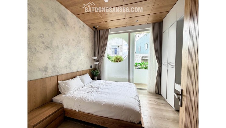 HOMESTAY ĐẸP CHO ÁNH SÁNG VÀ GIÓ NGAY ĐẦU CẦU RỒNG VÀ SÁT BÃI TẮM MỸ KHÊ