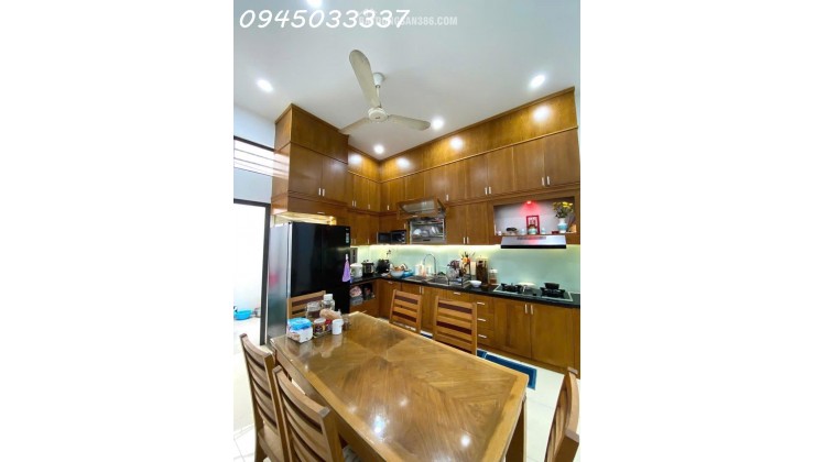BÁN NHÀ HXH LÂM VĂN BỀN, QUẬN 7 – 78M² (3.9M X 20M) – 4 TẦNG BTCT – GIÁ 9.5 TỶ (THẤP HƠN THỊ TRƯỜNG 1 TỶ) 