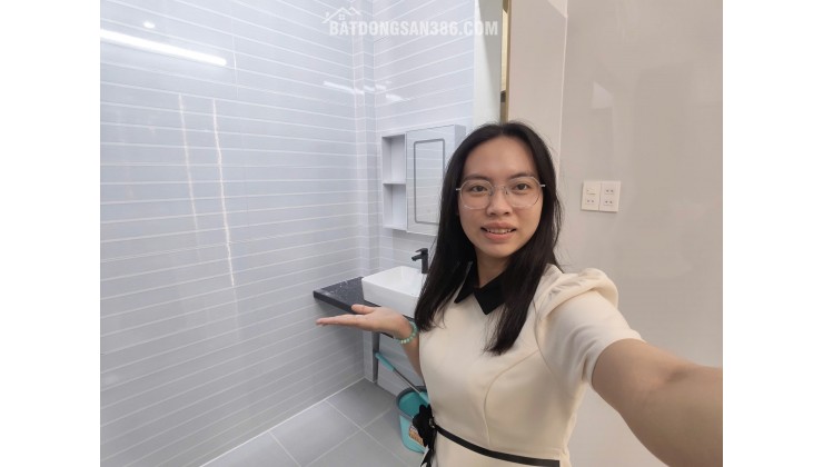 Ngay chợ Tân Hương, nhà 75m² full nội thất chỉ 6Đ lớn
