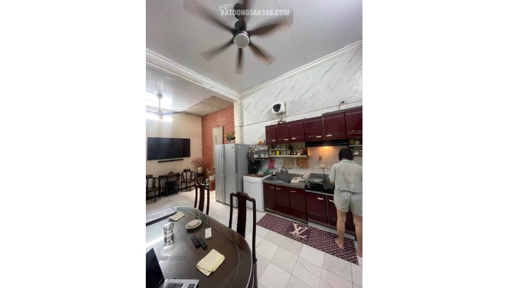 BÁN NHÀ ĐẸP GẦN PHỐ KIM ĐỒNG – 72m² – 4 TẦNG – GIÁ 13,5 TỶ