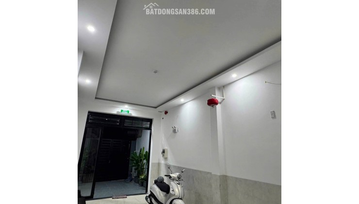 Toà căn hộ 3 tầng 7 phòng đang cho thuê full - Đường Bình An 7