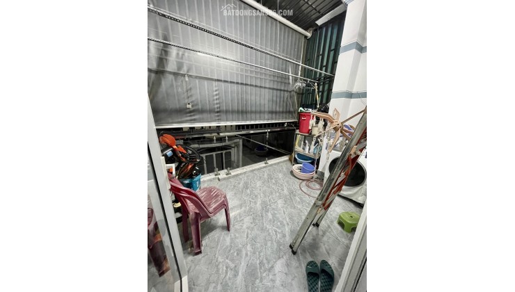 BÁN NHÀ HẺM XE HƠI KIA-TÁM DANH-P.5, Q.8 - 3 TẦNG - 4PN - NHỈNH 6 TỶ - LH 0784968131