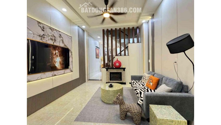 HxH Thông Vườn Lài Tân Phú  DT: 4x18m-3PN full nội thất thiết kế hiện đại.