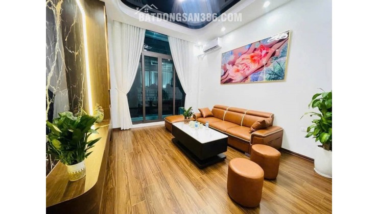 Oto đỗ cửa Đống Đa - kinh doanh tốt - 55m2 mà chỉ nhỉnh 15 đồng