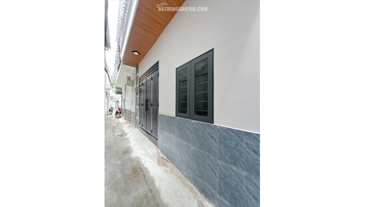 NHÀ SÁT MẶT TIỀN TRẦN XUÂN SOẠN, Q7, 3 TẦNG, 4.X TỶ