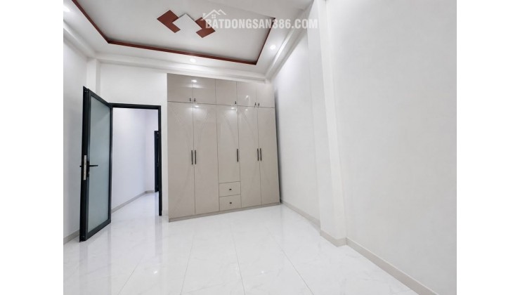 LÔ GÓC 2 MẶT HẺM XE TẢI Q.8 – NHÀ 4 TẦNG BTCT 5PN – ĐẬU Ô TÔ TẠI NHÀ – CẠNH CẦU BÌNH TIÊN