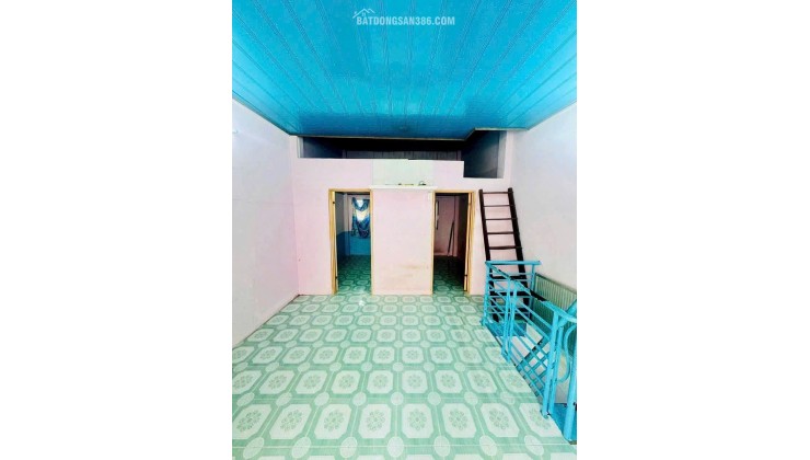 BÁN NHÀ SIÊU PHẢM BẾN VÂN ĐỒN, Q4, 3 TẦNG, 4 x 8, 2.X TỶ