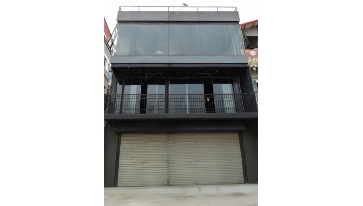 Cho thuê nhà, Nguyễn Khánh Toàn, Nguyễn Văn Huyên, 130m2x 3T -30 tr