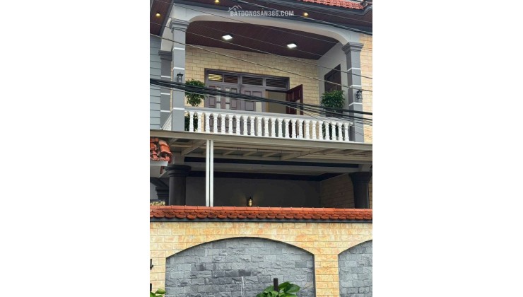 Bán biệt thự mặt tiền siêu đẹp phù hợp giá đình ở lâu dài