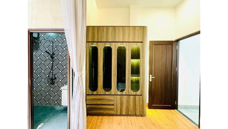  CHỦ HẠ CHÀO 200TR – GIÁ MỚI CHỈ 5,65 TỶ   NHÀ 3 TẦNG – FULL NỘI THẤT CAO CẤP – GẦN SÂN BAY QUỐC TẾ ĐÀ NẴNG