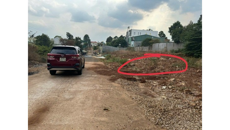 Bán Đất TRUNG TÂM THỊ TRẤN ĐỨC CƠ GIA LAI, FULL THỔ CƯ XUNG QUANH ĐỦ TIỆN ÍCH