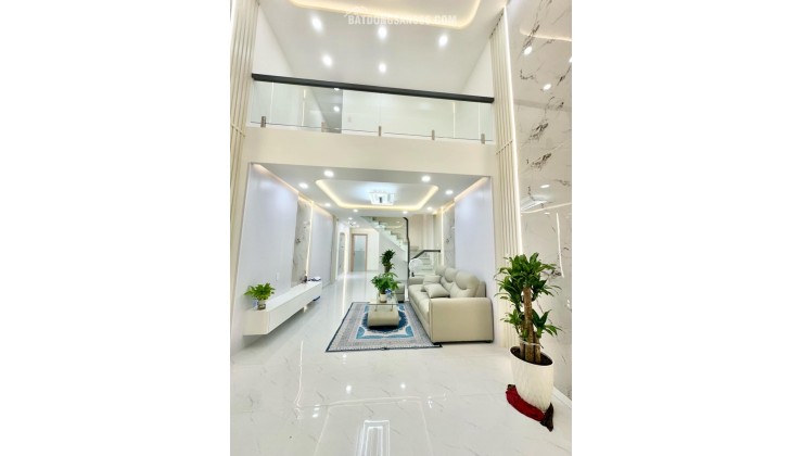 Huỳnh Thiện Lộc Tân Phú DT: 4x16m -3PN lớn gần trường học các cấp.