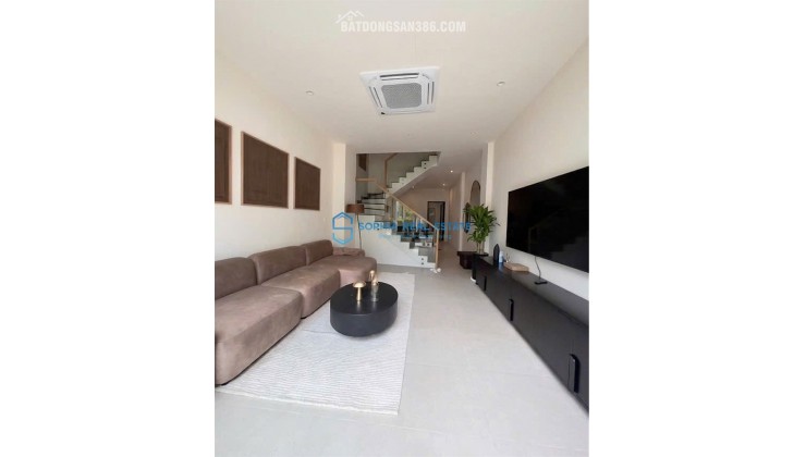  Nhà đẹp Thảo Điền, 4x20m, 4 phòng ngủ, sân trong, 35 triệu
