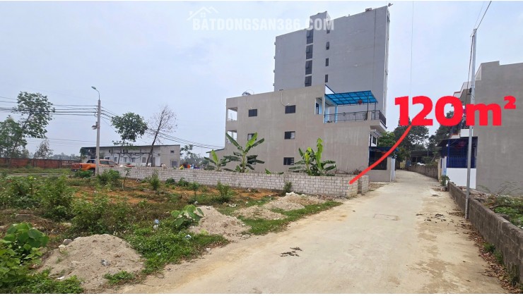 Bác em có lô đất 2 mặt tiền cần bán, diện tích 120m², giá 6,5 tỷ tại Hòa Lạc gần chợ