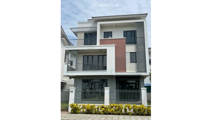 HÀNG HIẾM – BIỆT THỰ ĐƠN LẬP 300M VIEW CÔNG VIÊN – SỔ ĐỎ SẴN – CHỈ 30,472 TỶ!