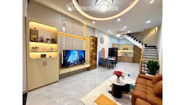 BÁN NHÀ BÙI ĐÌNH TÚY - 45M2 - 3 TẦNG - ĐƯỜNG 5M CHỈ 7.9 TỶ. LH:0981006341.