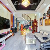 NHÀ 3 TẦNG 3 MÊ KIÊN CỐ – K500 TÔN ĐẢN – FULL NỘI THẤT