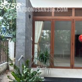 BÁN NHÀ 15M MẶT TIỀN- TRUNG TÂM VĨNH PHƯỚC -SẴN 10 PHÒNG TRỌ, DÒNG TIỀN 30TR/THÁNG