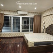Cho thuê nhà riêng tại Tây Hồ, full nội thất xịn, chỉ xách vali vào ở (99 Âu Cơ)
